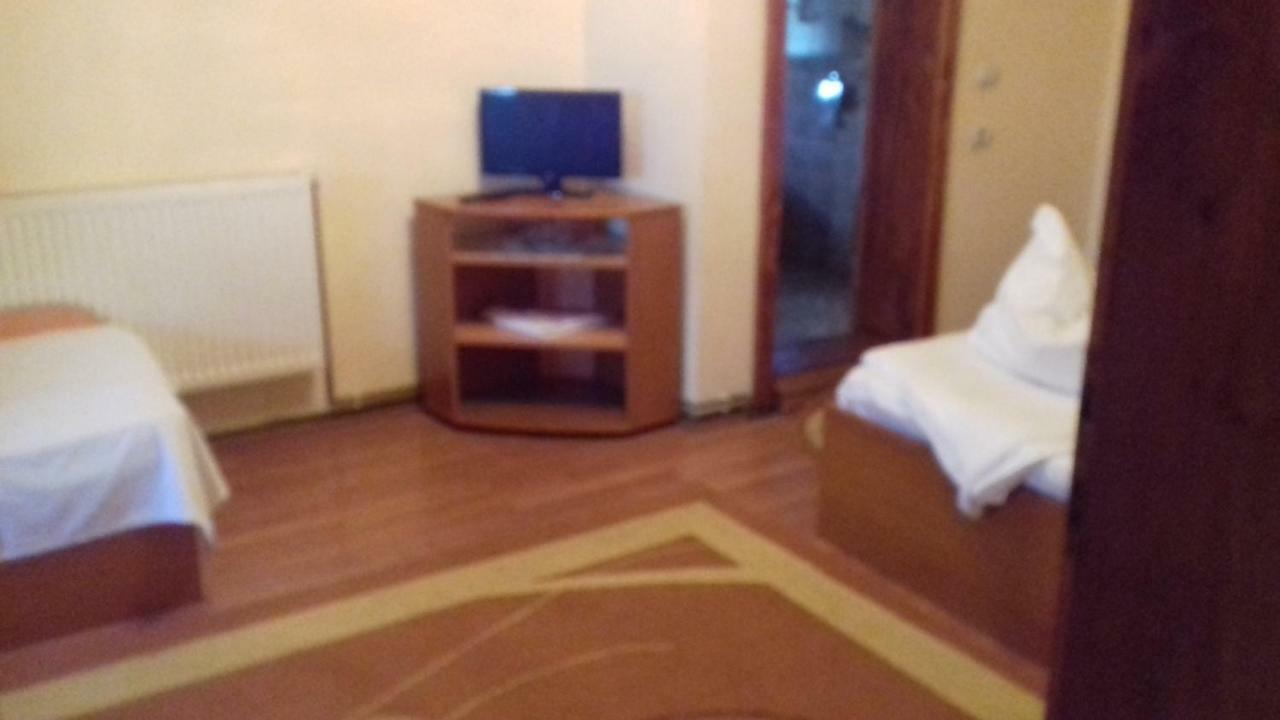 Pensiunea Vladut Bran  Buitenkant foto